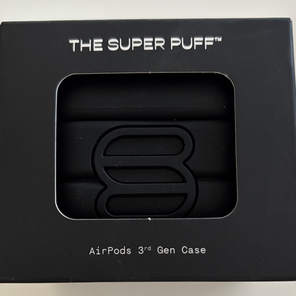 Aritzia Other - Aritzia The Super Puff Black Earbud Case